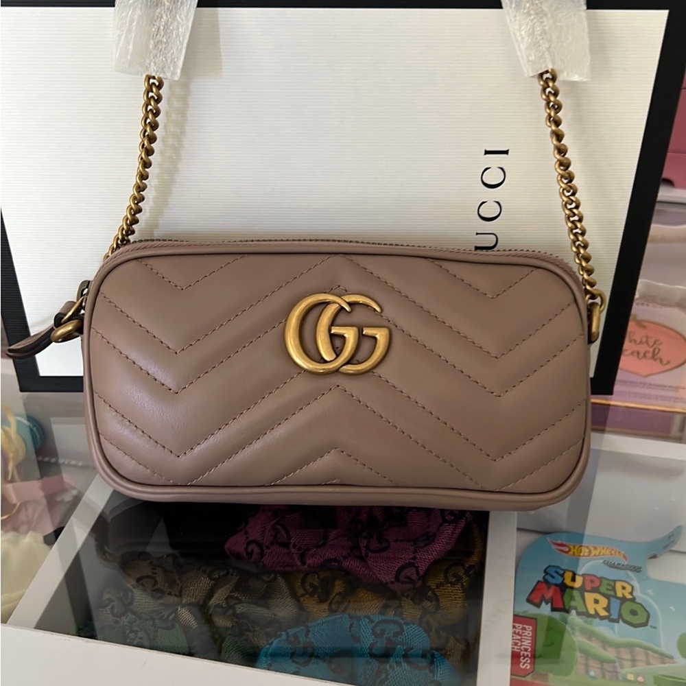 🆕💯% Auth Gucci Calfskin Matelasse Mini GG Marmont Chain Crossbody Bag